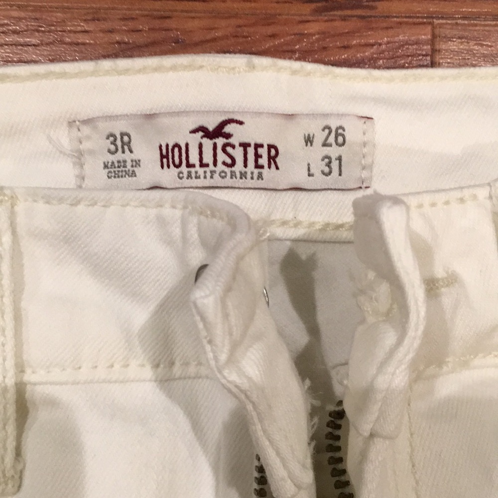 Hollister white denim (ripped)